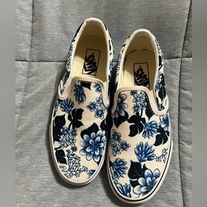 Brand new womens vans. Size 7.5 no box.